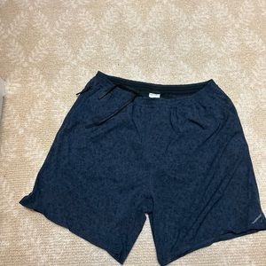 Mens Hill City 7 in Run Shorts - L